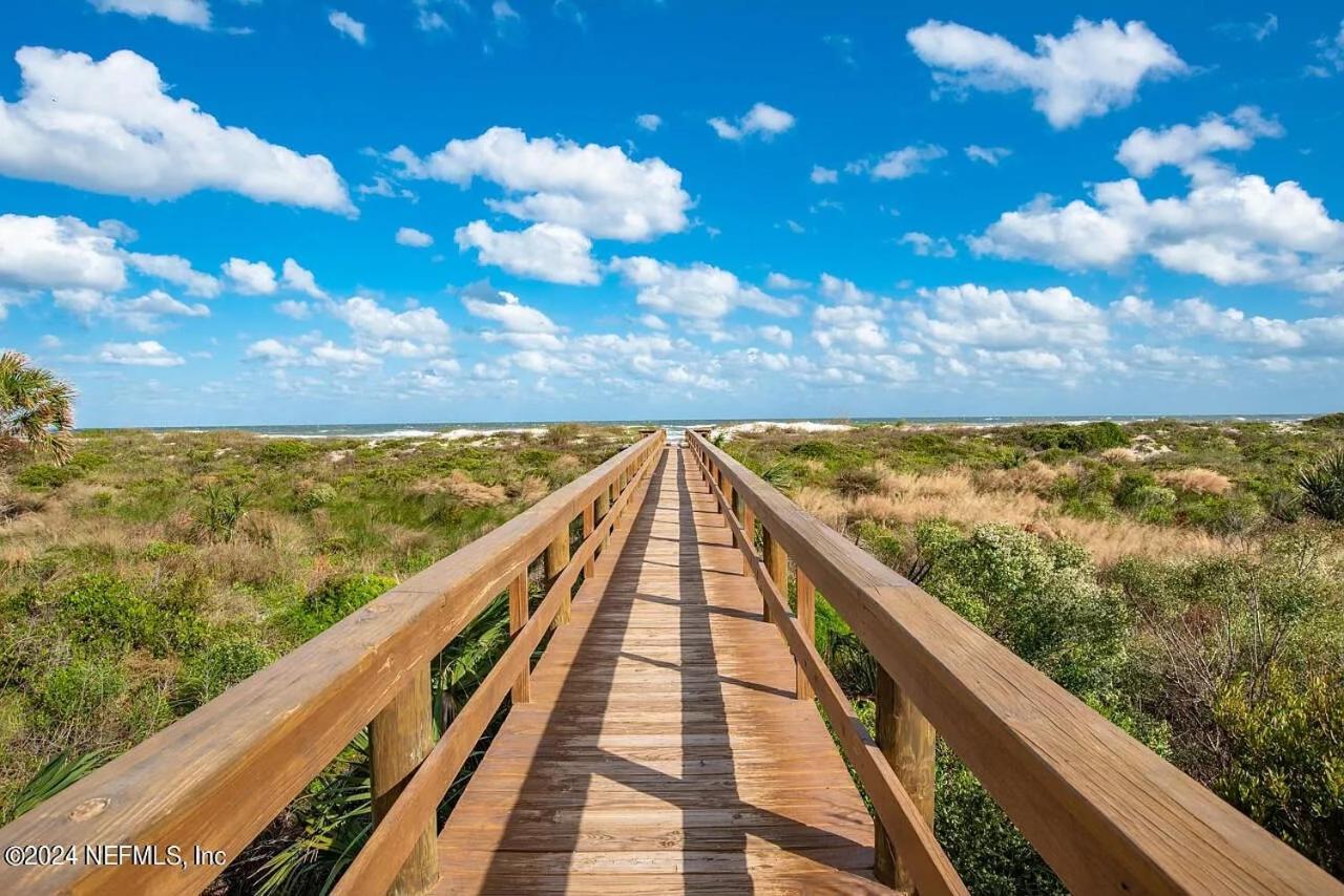 Апартаменты Oceanfront Oasis Сент-Огастин Экстерьер фото